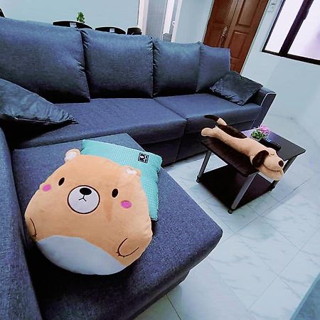 Jo-Rumah 3 Bedroom Apartment Jelutong Georgetown Penang Free Wifi Bagian luar foto
