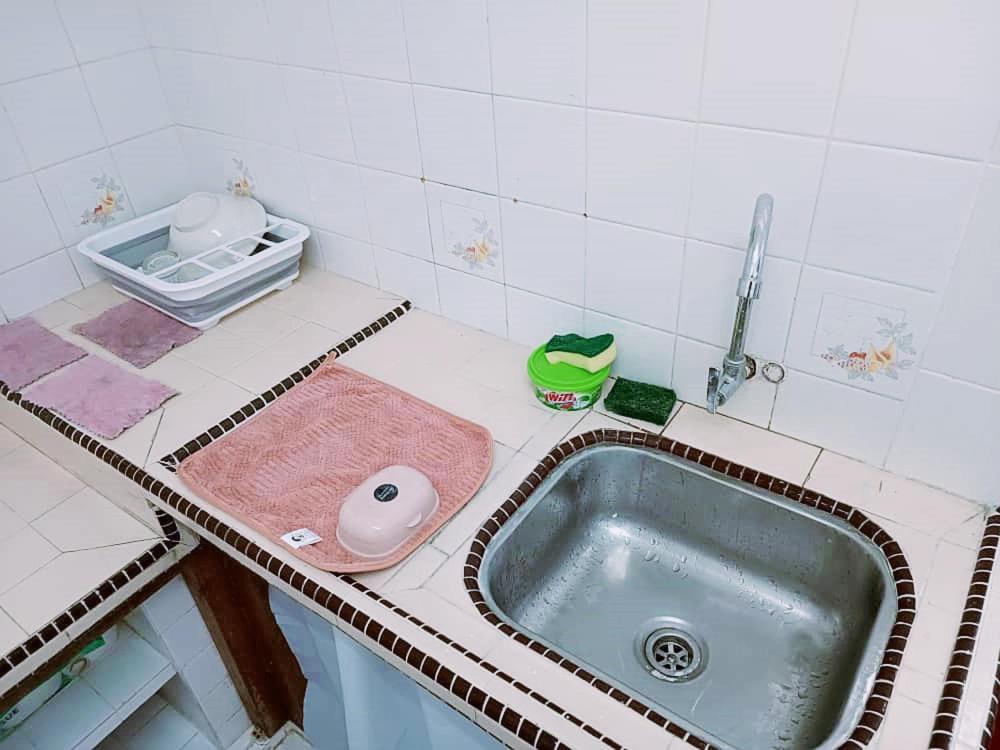 Jo-Rumah 3 Bedroom Apartment Jelutong Georgetown Penang Free Wifi Bagian luar foto