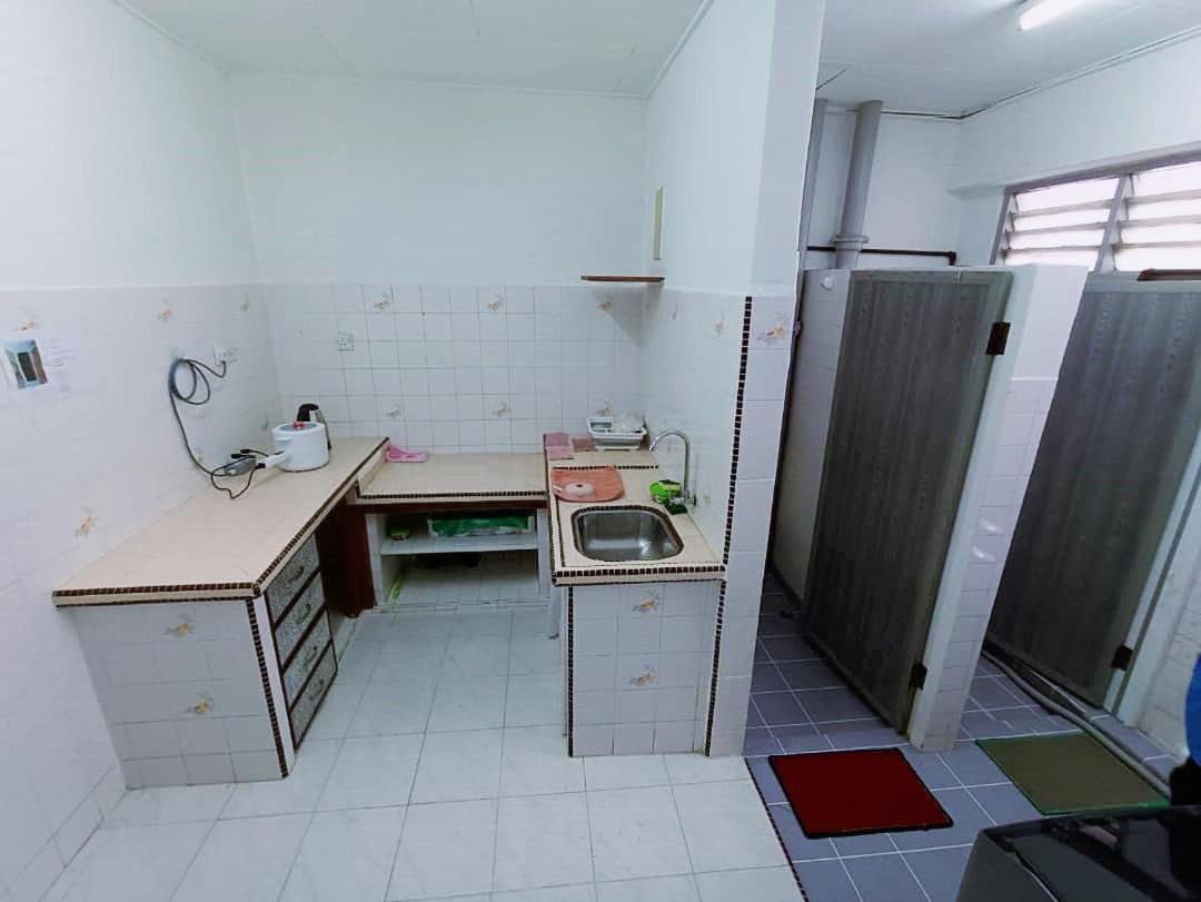 Jo-Rumah 3 Bedroom Apartment Jelutong Georgetown Penang Free Wifi Bagian luar foto