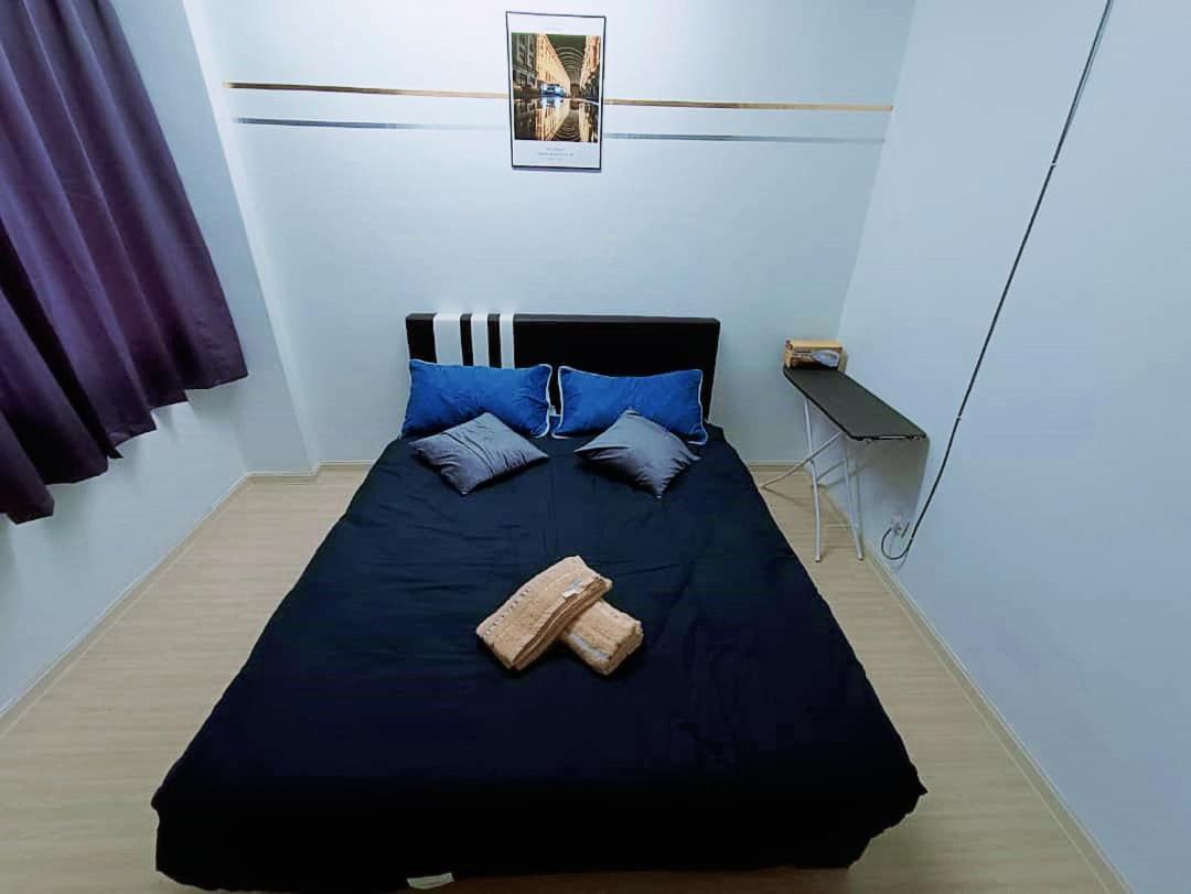 Jo-Rumah 3 Bedroom Apartment Jelutong Georgetown Penang Free Wifi Bagian luar foto