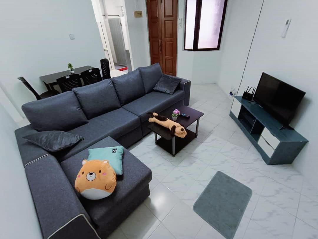 Jo-Rumah 3 Bedroom Apartment Jelutong Georgetown Penang Free Wifi Bagian luar foto